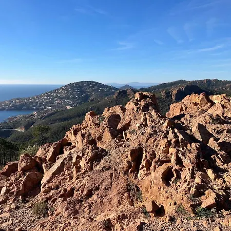 Lägenhet A Antheor Avec Vaste Piscine, Vue Et Montagne *
