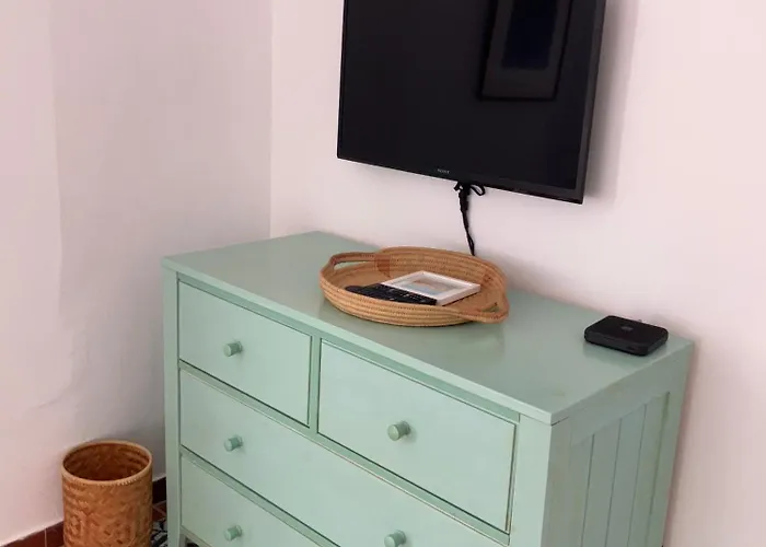 Апартаменти A Antheor Avec Vaste Piscine, Vue Et Montagne *