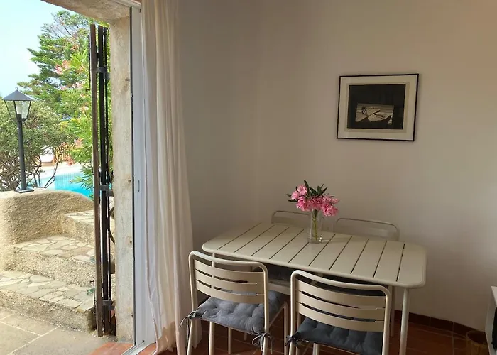 Апартаменти A Antheor Avec Vaste Piscine, Vue Et Montagne Сен-Рафаель