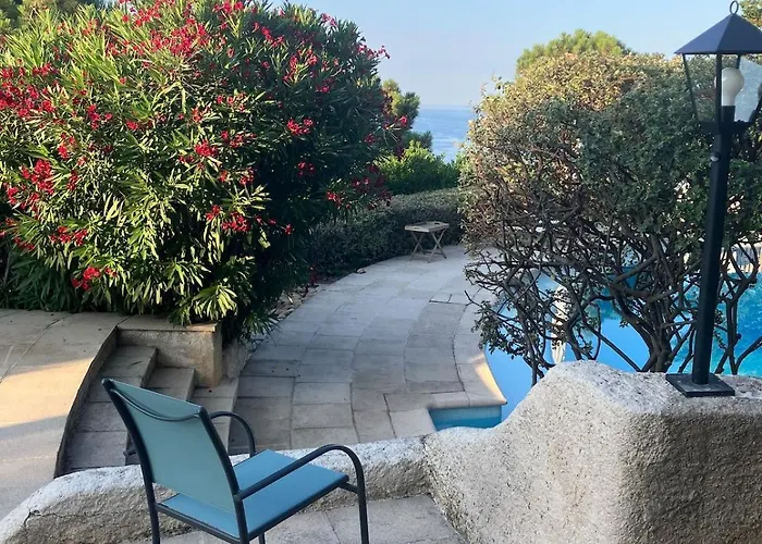 A Antheor Avec Vaste Piscine, Vue Et Montagne *