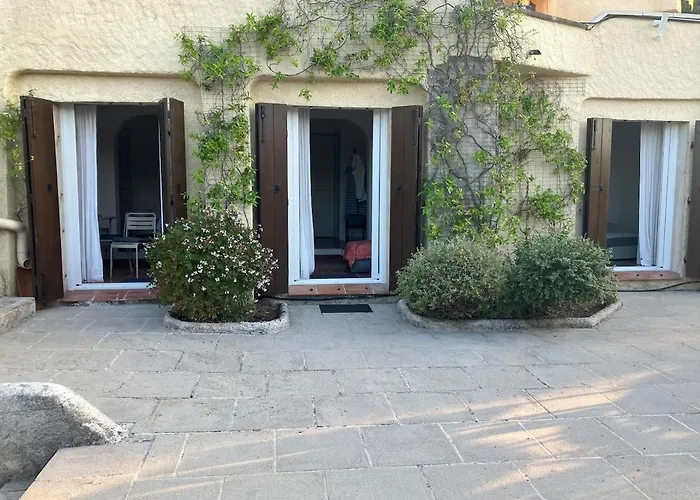 Apartment A Antheor Avec Vaste Piscine, Vue Et Montagne