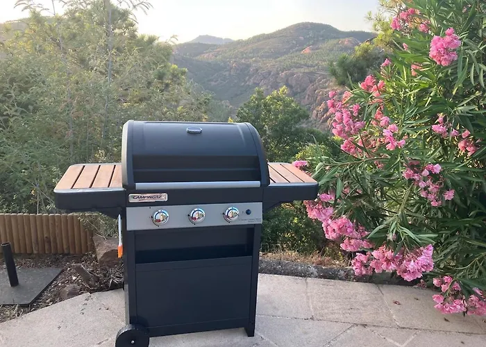 A Antheor Avec Vaste Piscine, Vue Et Montagne *